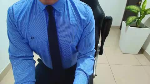 Snapshot of sebastian_oconnor77 chatting on February 28, 2025, 7:56 pm juan  sebastian online show from February 28, 2025, 7:56 pm