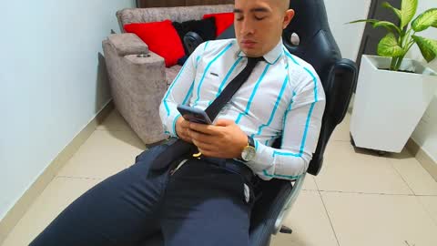 Snapshot of sebastian_oconnor77 chatting on March 2, 2025, 1:16 pm juan  sebastian online show from March 2, 2025, 1:16 pm