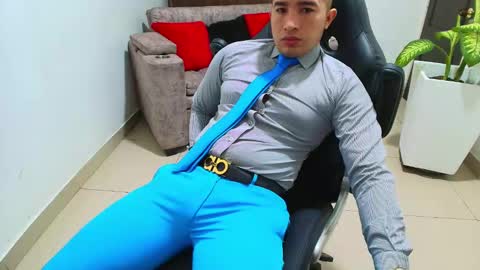 Snapshot of sebastian_oconnor77 chatting on March 7, 2025, 12:34 pm juan  sebastian online show from March 7, 2025, 12:34 pm