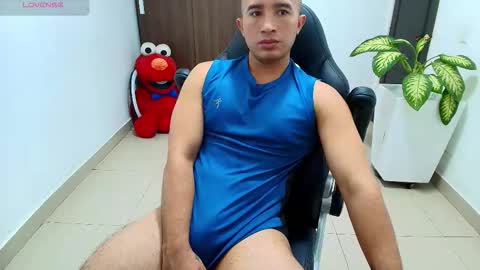 Snapshot of sebastian_oconnor77 chatting on October 10, 2025, 5:01 pm juan  sebastian online show from October 10, 2025, 5:01 pm