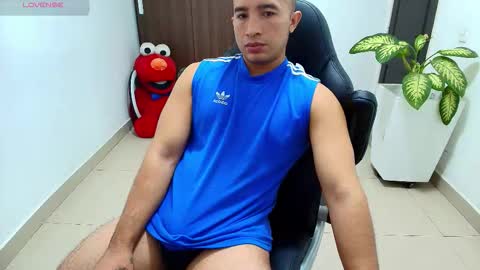 Snapshot of sebastian_oconnor77 chatting on October 16, 2025, 12:39 pm juan  sebastian online show from October 16, 2025, 12:39 pm