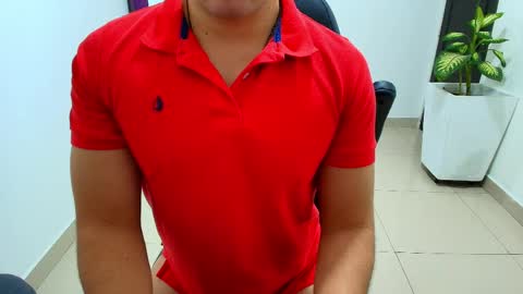 juan  sebastian online show from May 6, 2026, 12:32 pm