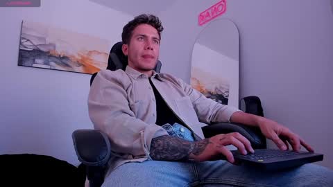 Lucian Sinclair online show from January 18, 2025, 6:53 pm