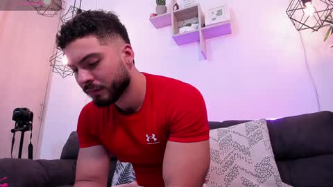 Instagram jeanpaulfit  online show from December 20, 2024, 8:01 pm