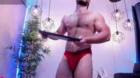 Instagram jeanpaulfit  online show from February 13, 2025, 9:06 pm