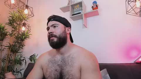Snapshot of sebastianvilla__ chatting on May 27, 2026, 7:33 pm Instagram jeanpaulfit online show from May 27, 2026, 7:33 pm