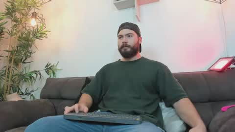 Snapshot of sebastianvilla__ chatting on May 31, 2026, 8:54 pm Instagram jeanpaulfit online show from May 31, 2026, 8:54 pm