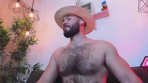 Snapshot of sebastianvilla__ chatting on June 14, 2026, 8:00 pm Instagram jeanpaulfit online show from June 14, 2026, 8:00 pm