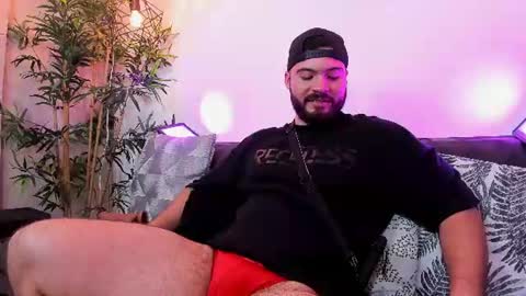 Snapshot of sebastianvilla__ chatting on June 19, 2026, 9:40 pm Instagram jeanpaulfit online show from June 19, 2026, 9:40 pm