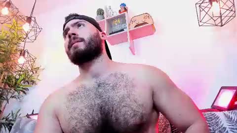 Snapshot of sebastianvilla__ chatting on June 20, 2026, 10:45 pm Instagram jeanpaulfit online show from June 20, 2026, 10:45 pm