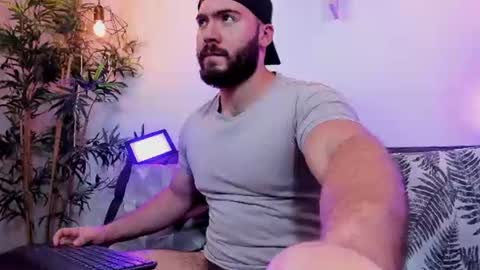 Snapshot of sebastianvilla__ chatting on June 24, 2026, 11:04 pm Instagram jeanpaulfit online show from June 24, 2026, 11:04 pm