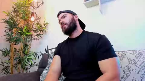Snapshot of sebastianvilla__ chatting on July 5, 2026, 8:27 pm Instagram jeanpaulfit online show from July 5, 2026, 8:27 pm