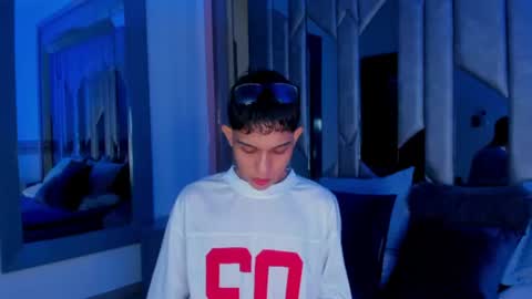 Snapshot of sebax_00 chatting on June 27, 2026, 10:04 pm Sebastian online show from June 27, 2026, 10:04 pm