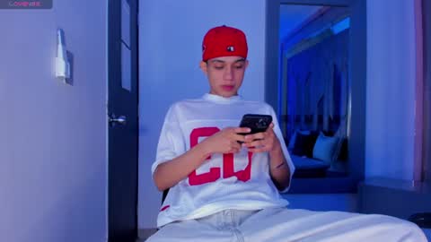 Snapshot of sebax_00 chatting on July 9, 2026, 8:13 pm Sebastian online show from July 9, 2026, 8:13 pm