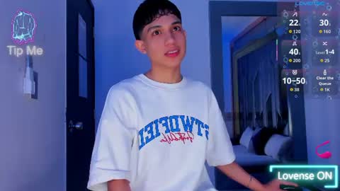 Snapshot of sebax_00 chatting on August 2, 2026, 12:36 pm Sebastian online show from August 2, 2026, 12:36 pm