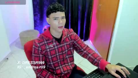 JUSTIN online show from December 1, 2025, 12:10 pm