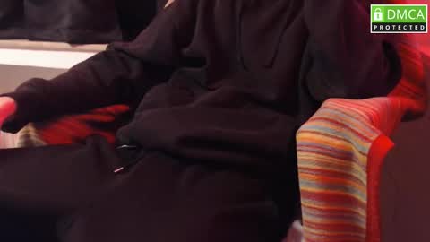 Snapshot of secret_phil chatting on December 21, 2025, 7:32 pm maybe Phil online show from December 21, 2025, 7:32 pm