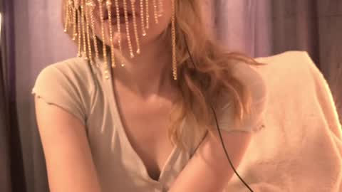 Snapshot of secretanni chatting on June 2, 2026, 8:49 am Anni online show from June 2, 2026, 8:49 am