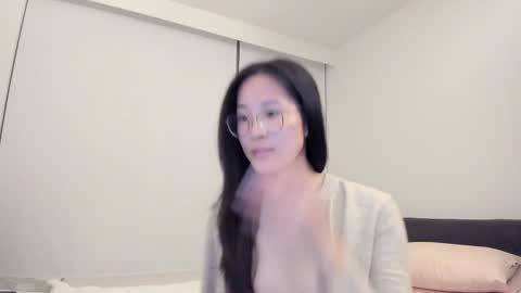 Angela online show from February 6, 2026, 5:45 am