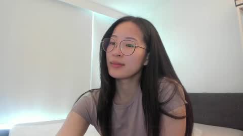 Angela online show from June 11, 2026, 7:23 pm