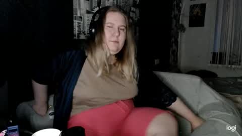 SecretGodnes online show from January 6, 2026, 1:37 pm