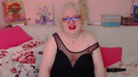 Alice online show from September 18, 2025, 7:49 pm