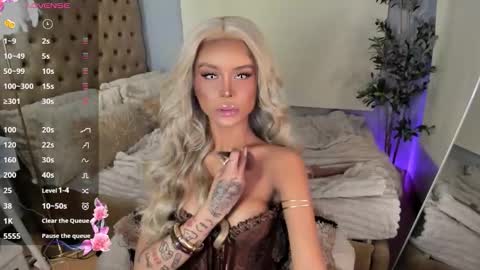 Snapshot of secrets_bae chatting on February 17, 2026, 8:26 pm secrets_bae online show from February 17, 2026, 8:26 pm