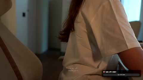 Eliz online show from June 19, 2026, 6:12 pm