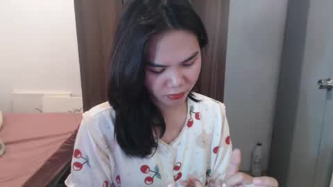 Snapshot of seductive_alison chatting on January 6, 2026, 3:43 am seductive_alison online show from January 6, 2026, 3:43 am