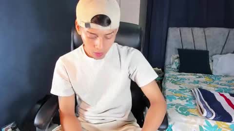 Snapshot of seductive_angel1 chatting on October 7, 2025, 2:53 am Angel online show from October 7, 2025, 2:53 am