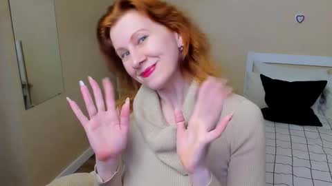 seductive_foxy_ online show from September 20, 2025, 6:09 pm