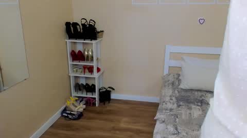 seductive_foxy_ online show from February 20, 2026, 6:26 am