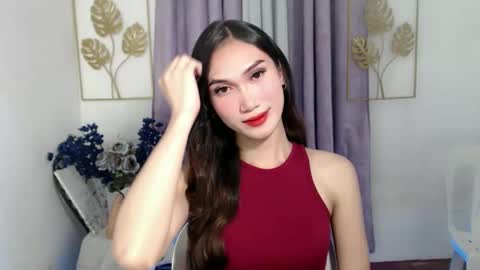 Snapshot of seductive_kimxxx chatting on December 3, 2025, 3:32 pm your miss universe kim online show from December 3, 2025, 3:32 pm
