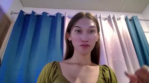 Snapshot of seductive_kimxxx chatting on May 27, 2026, 5:37 am your miss universe kim online show from May 27, 2026, 5:37 am