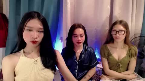 Snapshot of seductive_kimxxx chatting on May 28, 2026, 12:52 am your miss universe kim online show from May 28, 2026, 12:52 am