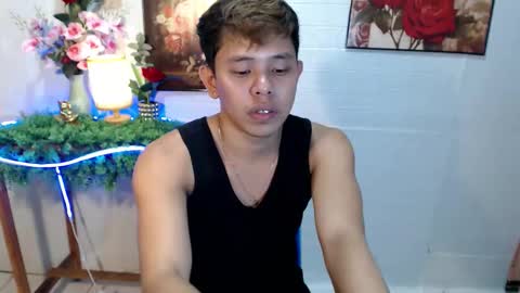 Snapshot of seductive_maxxx chatting on May 12, 2026, 6:16 pm Max online show from May 12, 2026, 6:16 pm