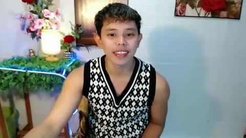 Snapshot of seductive_maxxx chatting on May 19, 2026, 4:08 am Max online show from May 19, 2026, 4:08 am