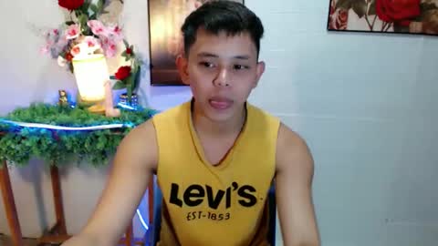 Snapshot of seductive_maxxx chatting on May 24, 2026, 5:45 am Max online show from May 24, 2026, 5:45 am
