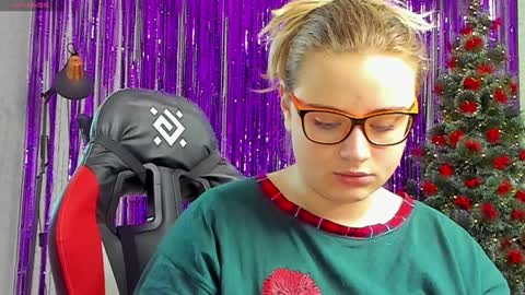 seductive_she_wolf online show from December 13, 2024, 10:30 am