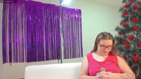 seductive_she_wolf online show from December 27, 2024, 9:17 am