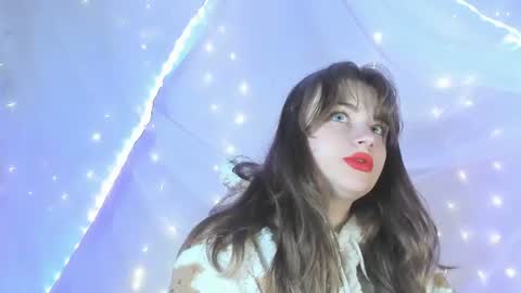 seductive_she_wolf online show from June 15, 2026, 11:29 pm