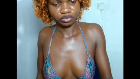 seductive_sugar247 online show from April 24, 2026, 3:53 am