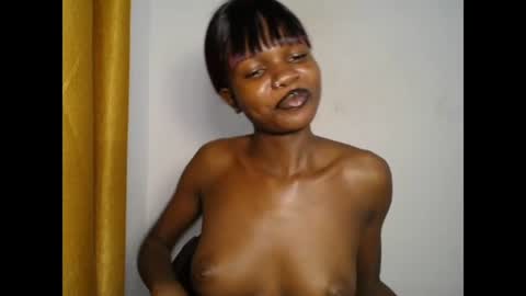 seductive_sugar247 online show from June 19, 2026, 5:12 am