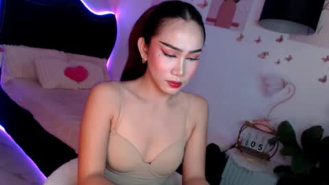 Vanessa online show from May 4, 2026, 6:15 pm