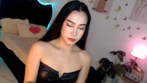 Snapshot of seductive_vana chatting on June 15, 2026, 6:10 pm Vanessa online show from June 15, 2026, 6:10 pm