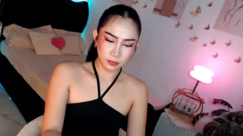 Snapshot of seductive_vana chatting on June 18, 2026, 6:01 pm Vanessa online show from June 18, 2026, 6:01 pm