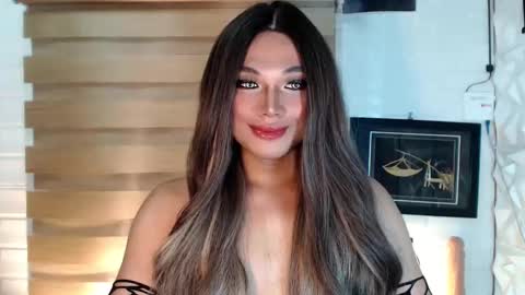 Snapshot of seductivedeluxe69 chatting on March 7, 2025, 8:45 am Deluxe online show from March 7, 2025, 8:45 am