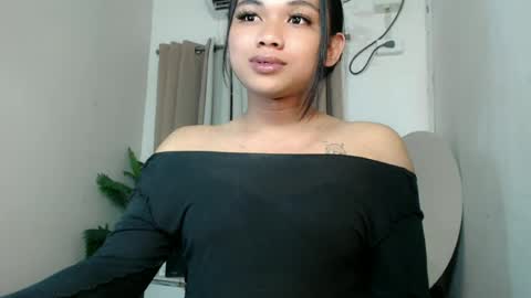 Snapshot of seductivedeluxe69 chatting on June 30, 2026, 6:53 pm Deluxe online show from June 30, 2026, 6:53 pm