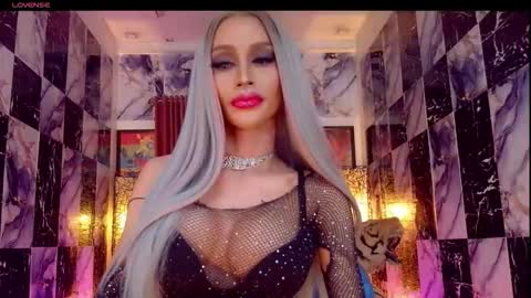 KATARINA LUST online show from May 15, 2026, 1:34 am