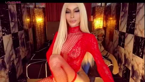 Snapshot of seductresskatarina chatting on June 18, 2026, 12:55 am KATARINA LUST online show from June 18, 2026, 12:55 am